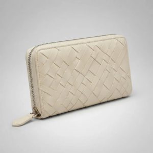 Billetera Mujer Color Beige Diseño De La Tela Relieve Moderno Texturado